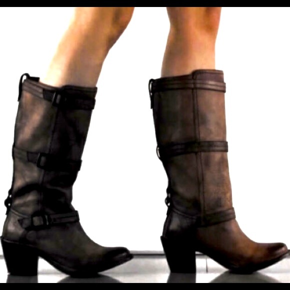 Frye Carmen distressed triple strap boot - Picture 2 of 13